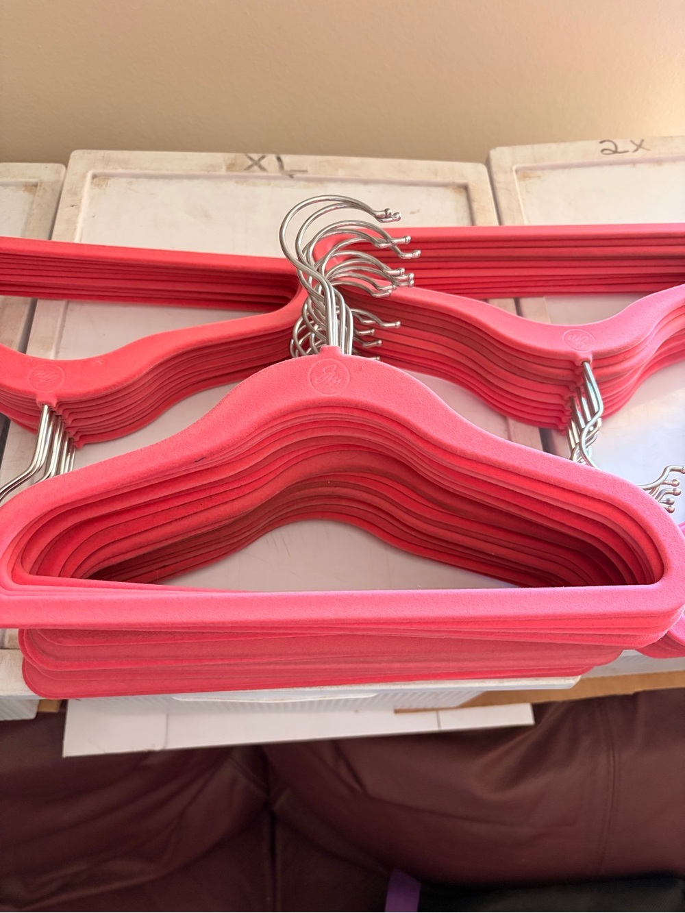 50 Little Girl Non-Brand Pink Velvet Slimline Clothes Hangers 12” - 50 Pack